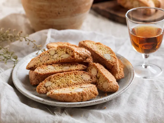 Finished Italian dish Cantucci served for the recipe page.